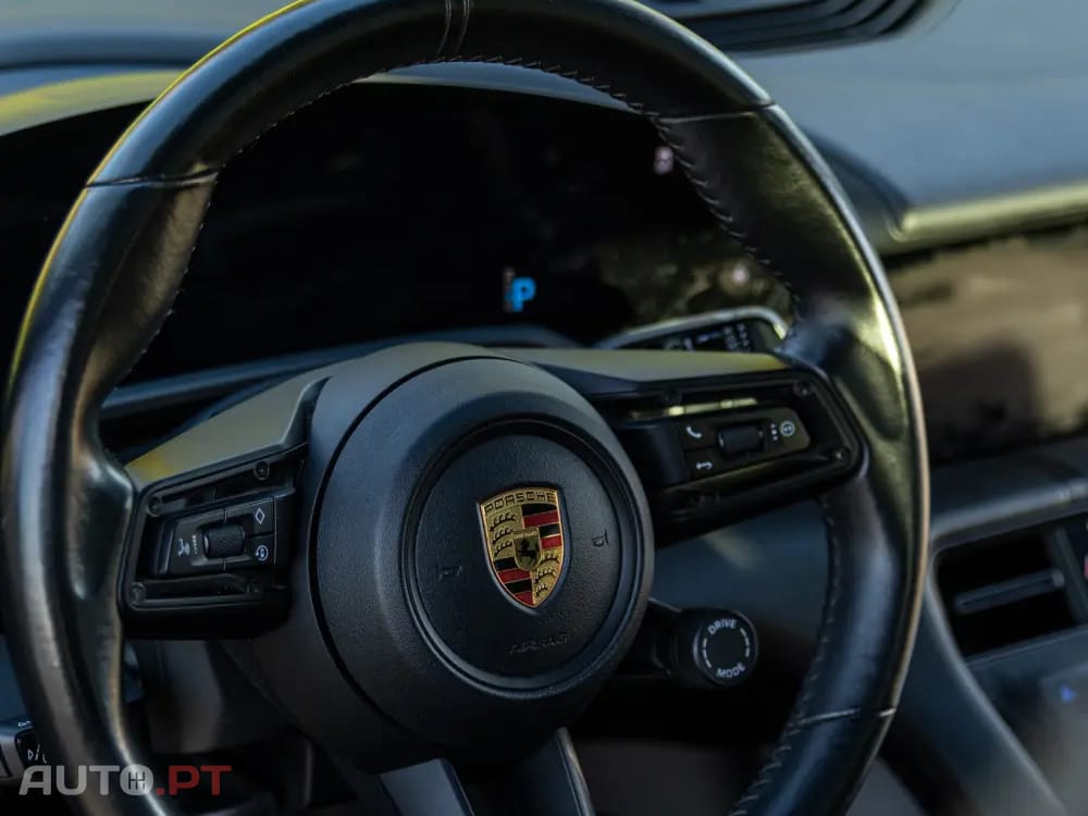 Porsche Taycan 4S