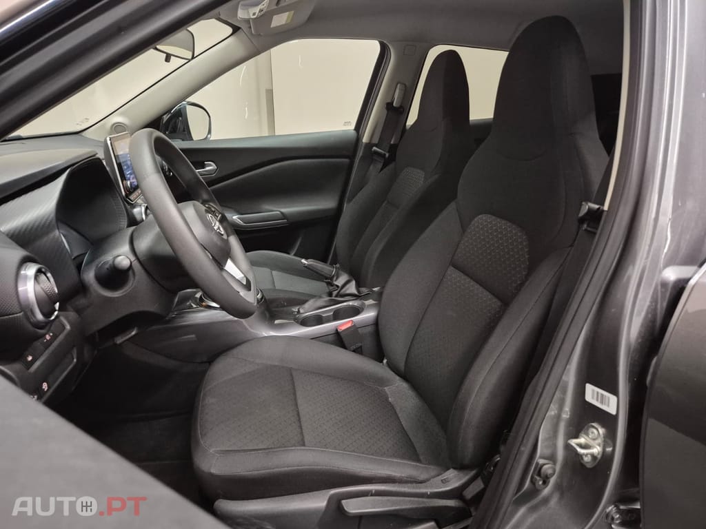 Nissan Juke 1.0 DIG-T CONNECTA — fotografia 16