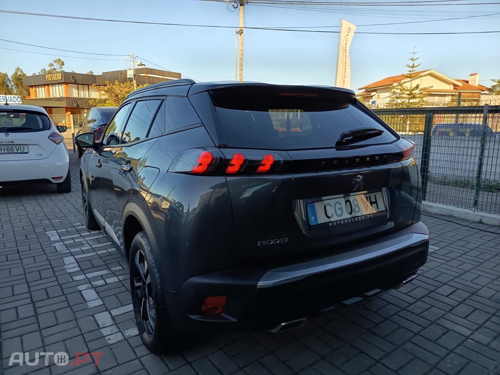 Peugeot 2008 1.2 PureTech Allure EAT8