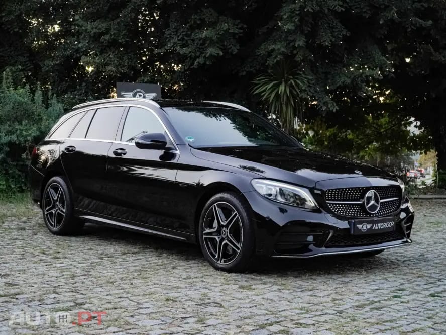 Mercedes-Benz C 300 Outro