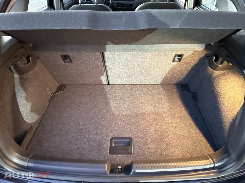Volkswagen Polo 1.0 Confortline