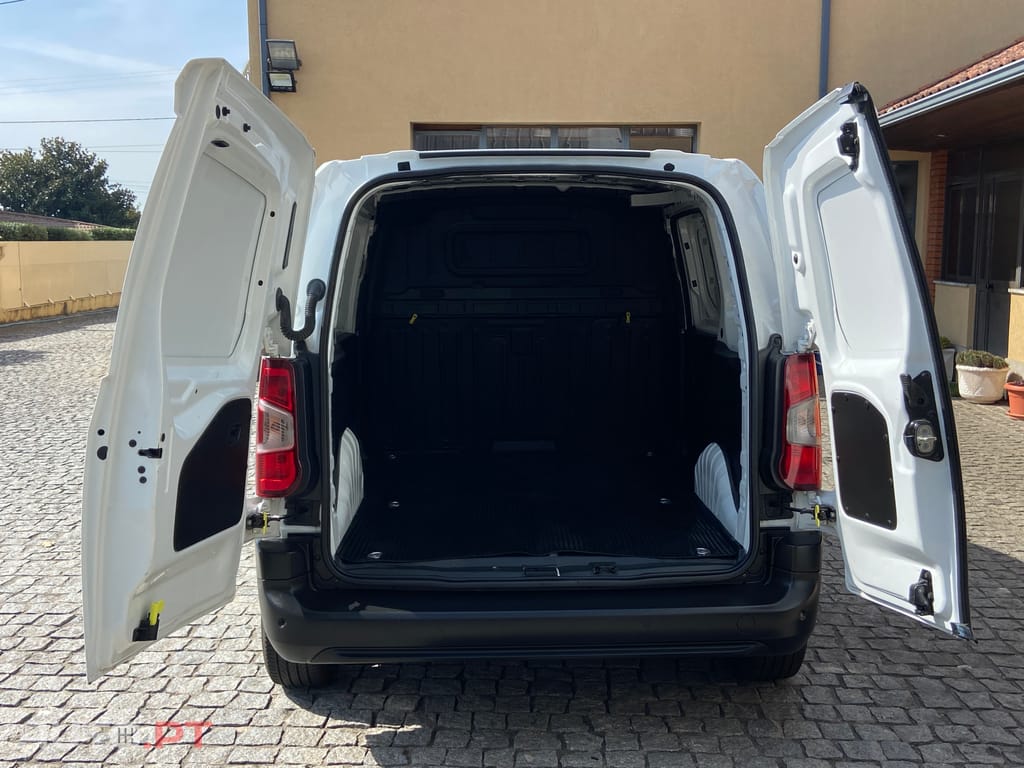 Peugeot Partner 1.6 HDI L1  100cv Carplay  Nacional Só 99 mil kms