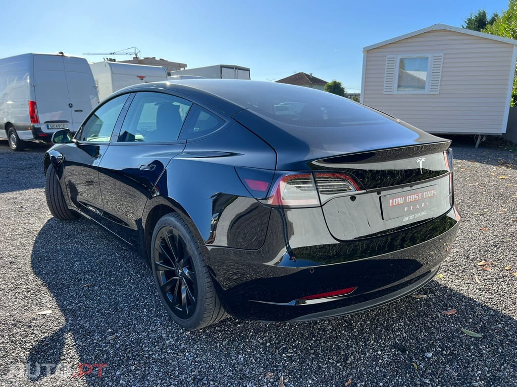 Tesla Model 3 Long-Range Dual Motor AWD