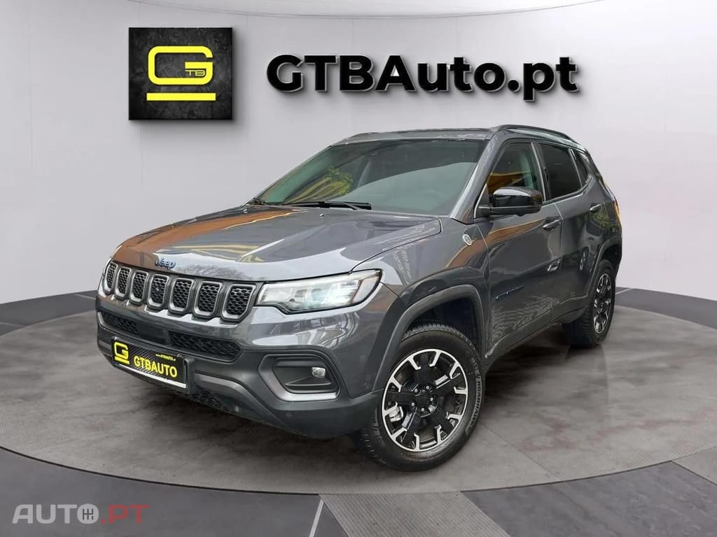 Jeep Compass 1.3 Híbrido  T4 Trailhawk AWD 