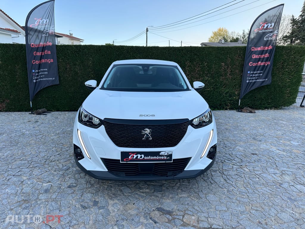 Peugeot 2008 1.2 PureTech Active EAT8
