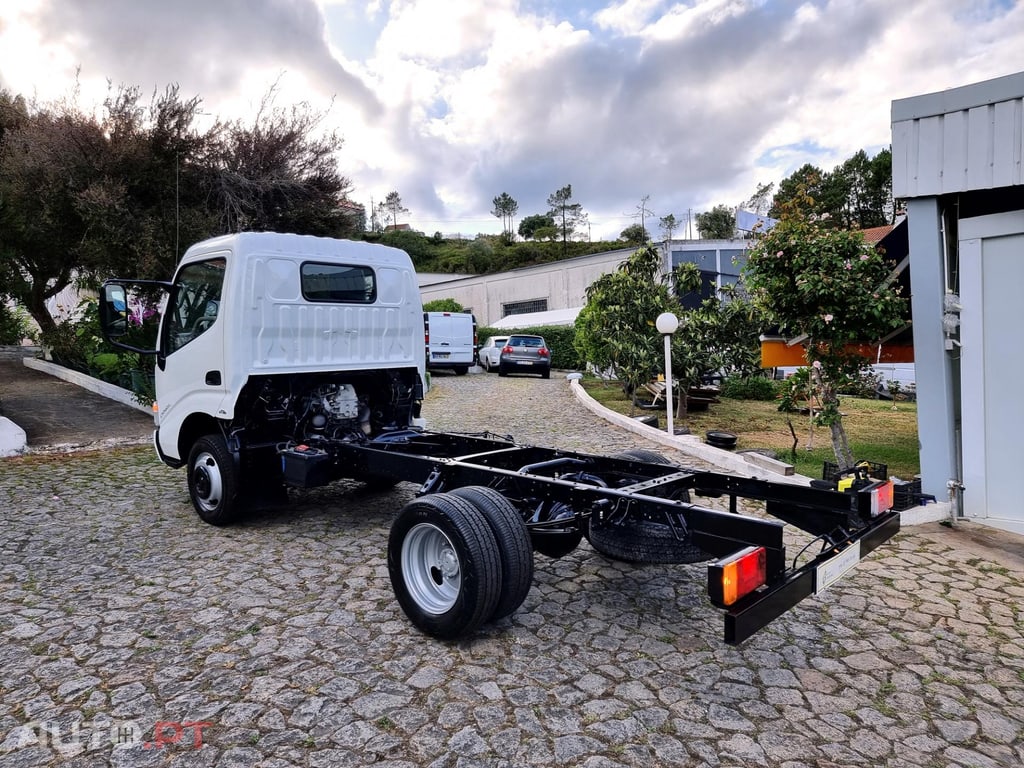 Toyota Dyna M 2.5 D-4D M CS 35.25