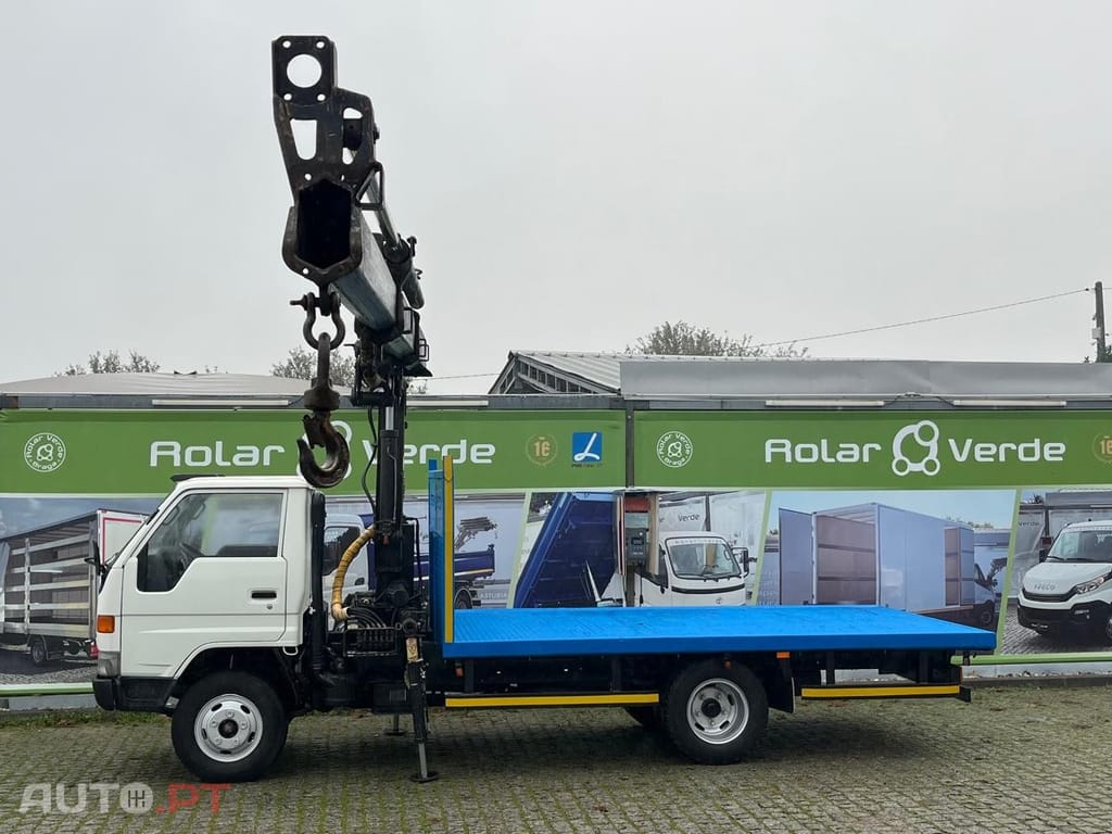 Toyota Dyna 280 GRUA + ESTRADO