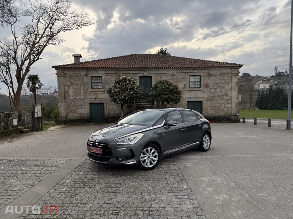 Citroen DS5 2.0 HDi Hybrid4 Sport Chic CMP6