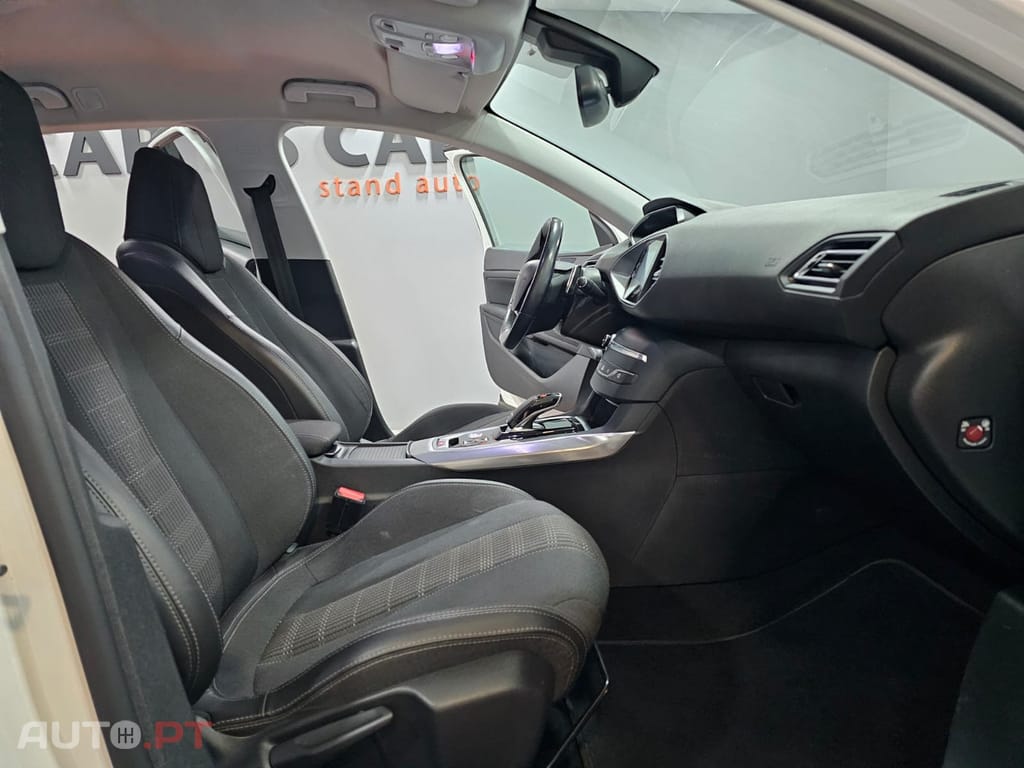 Peugeot 308 SW 1.2 PureTech Allure EAT8