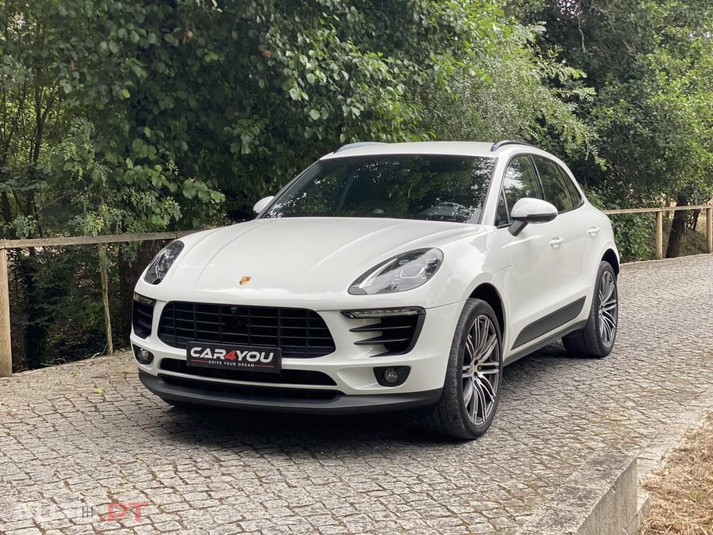 Porsche Macan S