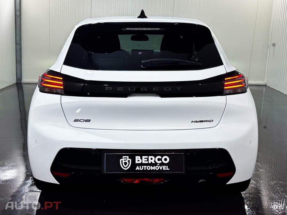 Peugeot 208 1.2 Hybrid Allure e-DCS6