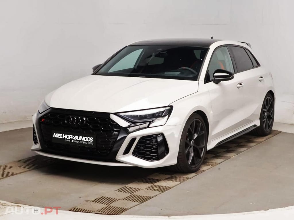 Audi RS3 TFSI quattro S tronic