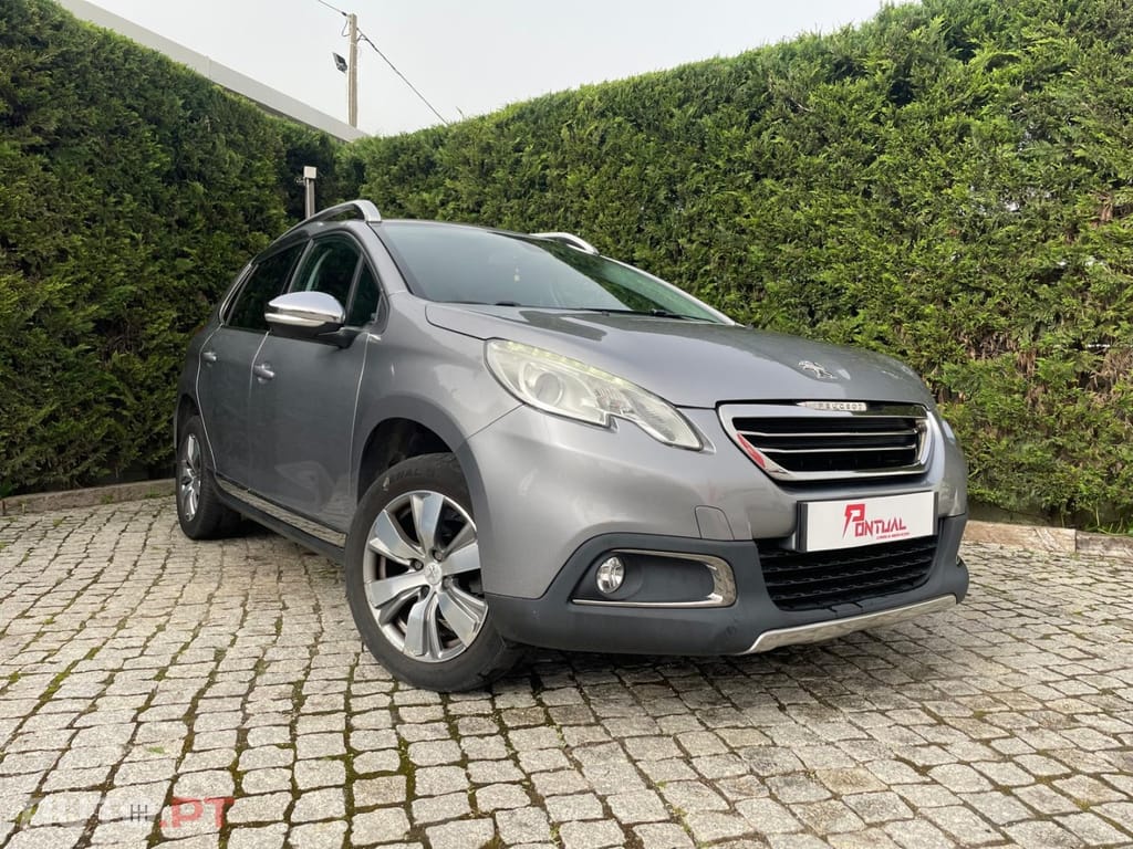 Peugeot 2008 1.2 PureTech Allure