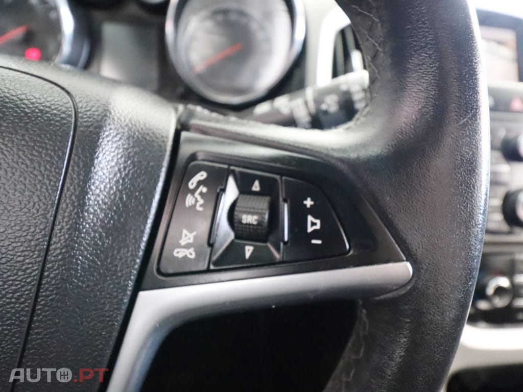 Opel Astra 1.6 CDTi Cosmo S/S J18