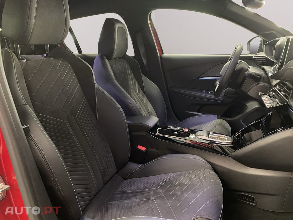 Peugeot 208 1.2 Hybrid GT e-DCS6
