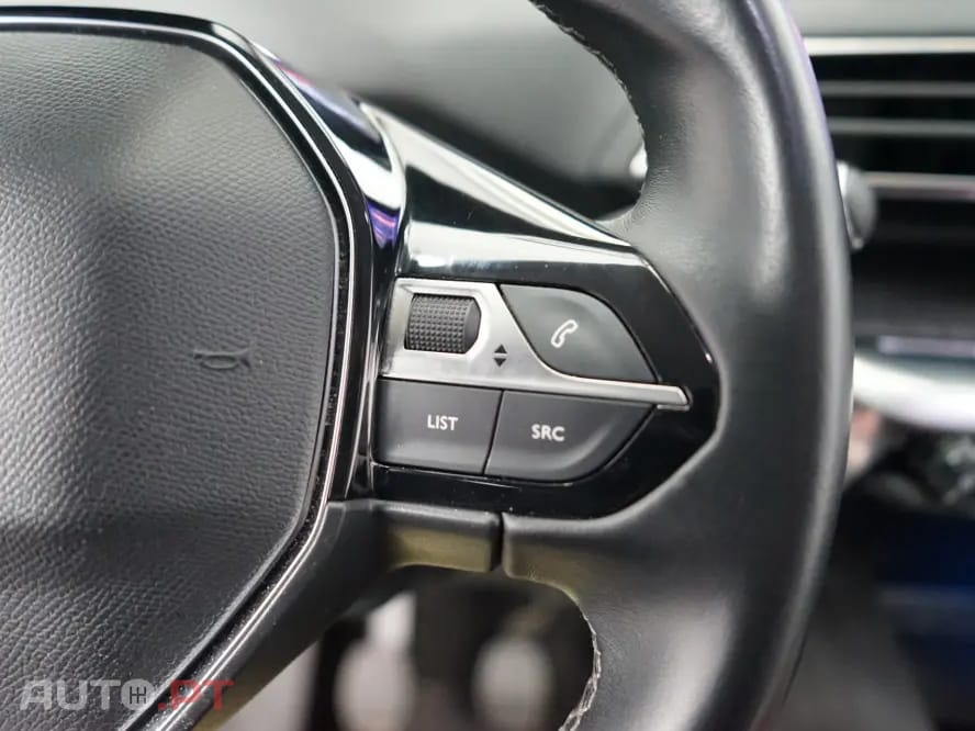 Peugeot 5008 1.2 PureTech Allure Pack