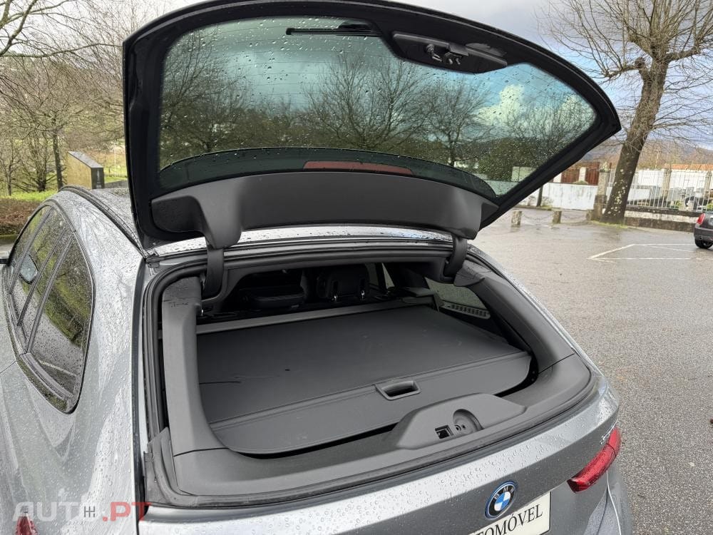 BMW 330 e Pack 50 anos M Auto