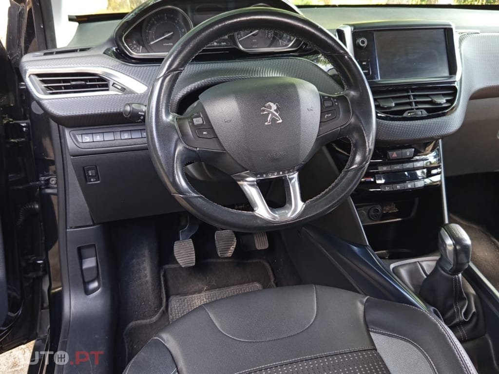 Peugeot 2008 SUV 1.4HDI
