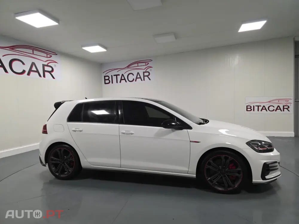 Volkswagen Golf 2.0 TSI GTI DSG Performance