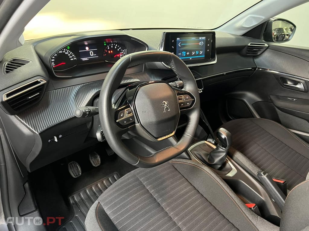 Peugeot 208  1.2 PureTech SE Style