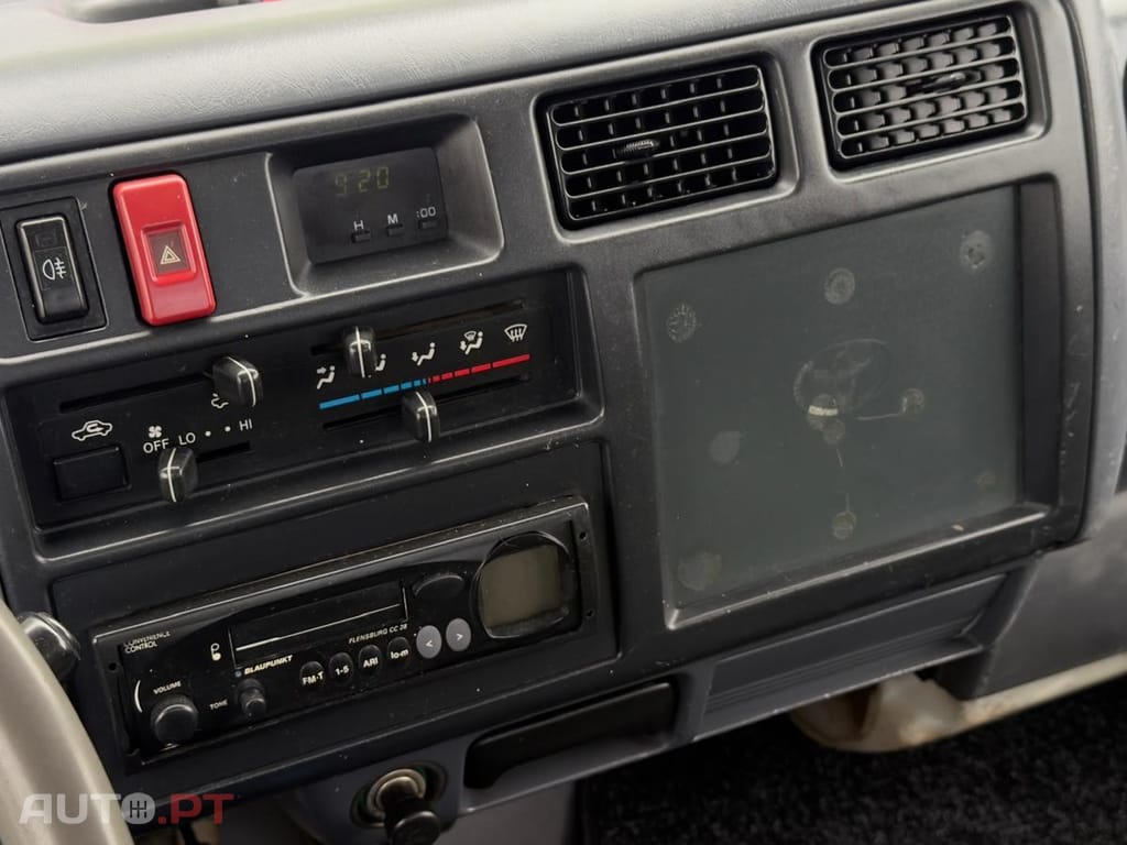 Toyota Dyna 280 BASCULA