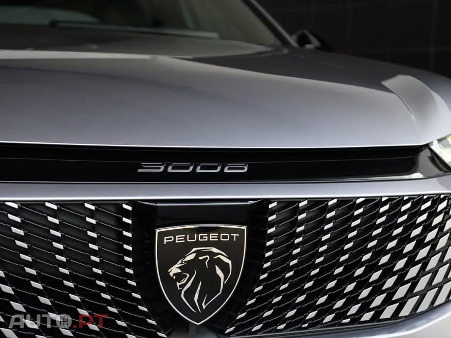 Peugeot 3008 1.2 Hybrid Allure e-DCS6