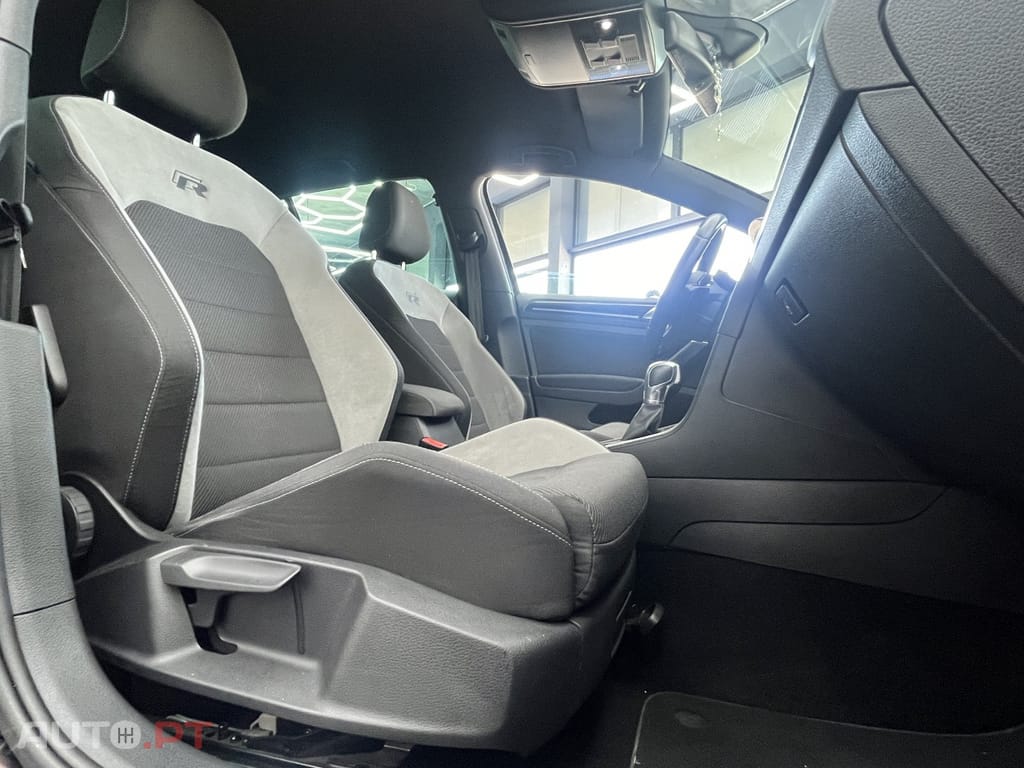 Volkswagen Golf 2.0 TSI R DSG