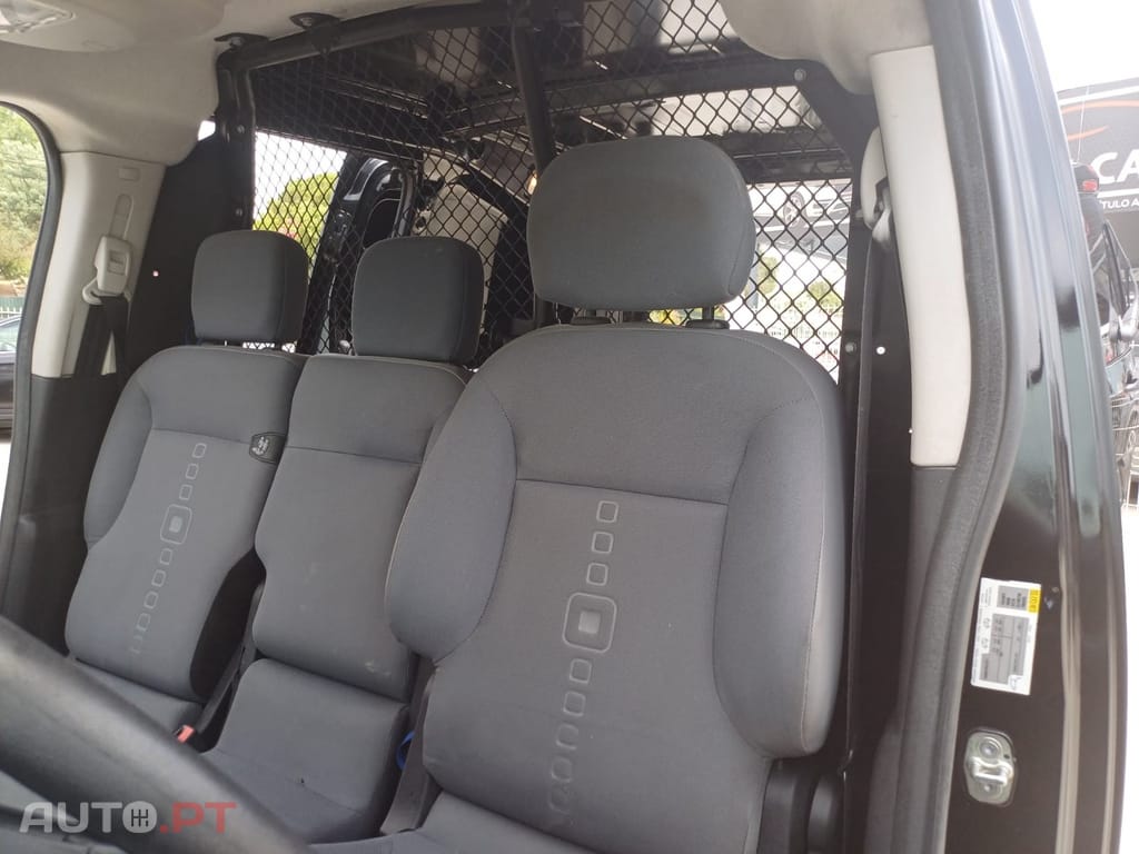 Citroen Berlingo 1.6 HDi Automática 3 Lug.