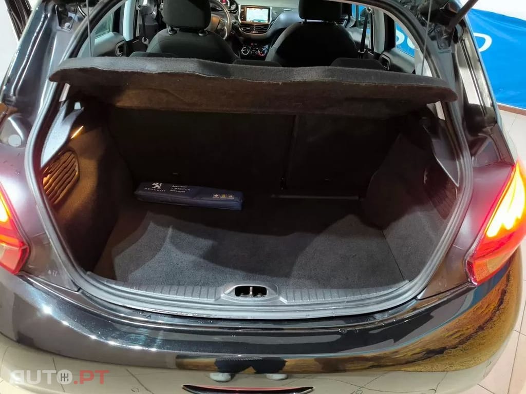 Peugeot 208  Puretech 82 Start Stop Style