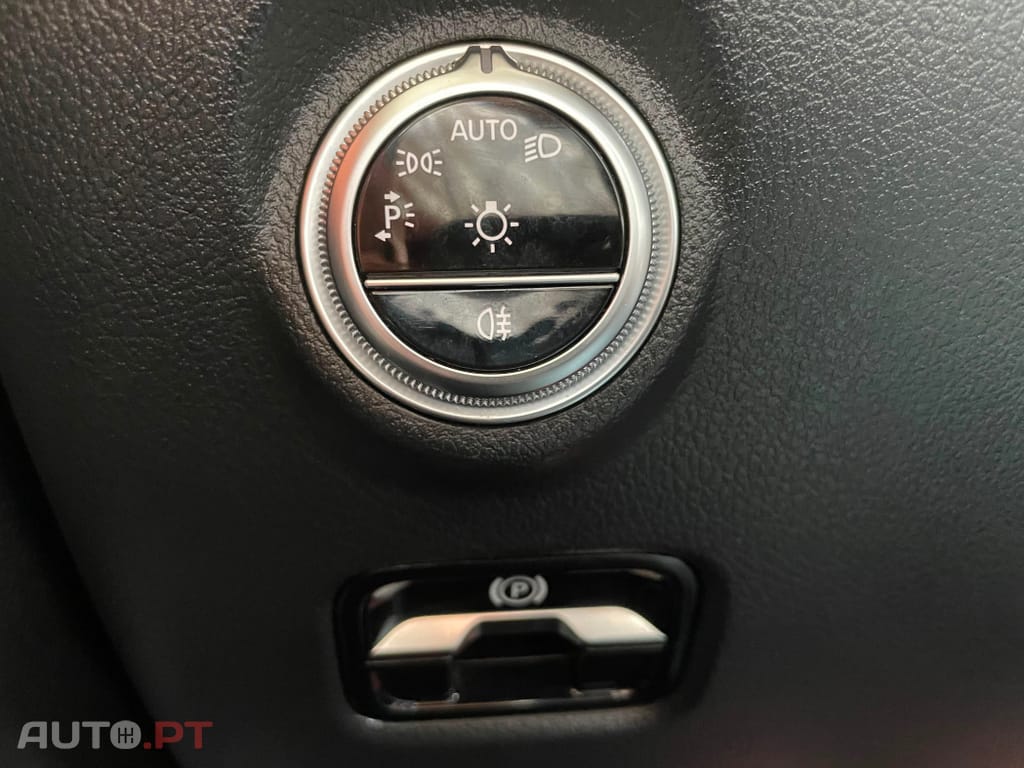 Mercedes-Benz C 300 e AMG Line