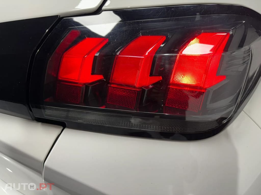 Peugeot 208 PureTech 100 Active