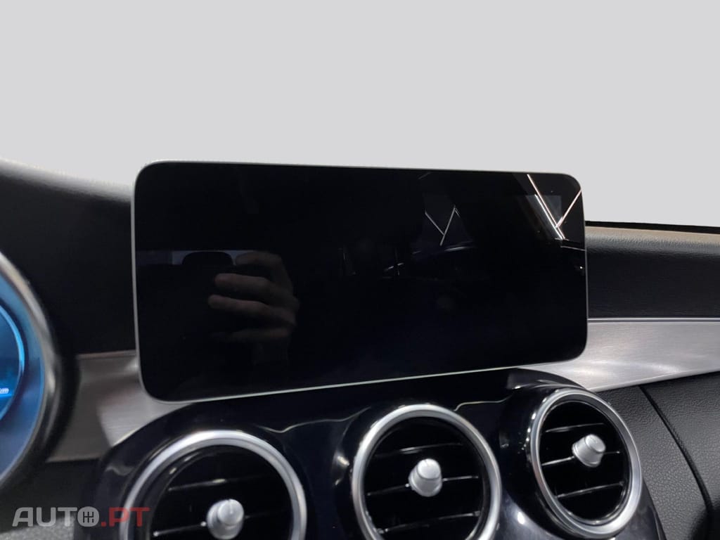 Mercedes-Benz C 300 e Avantgarde