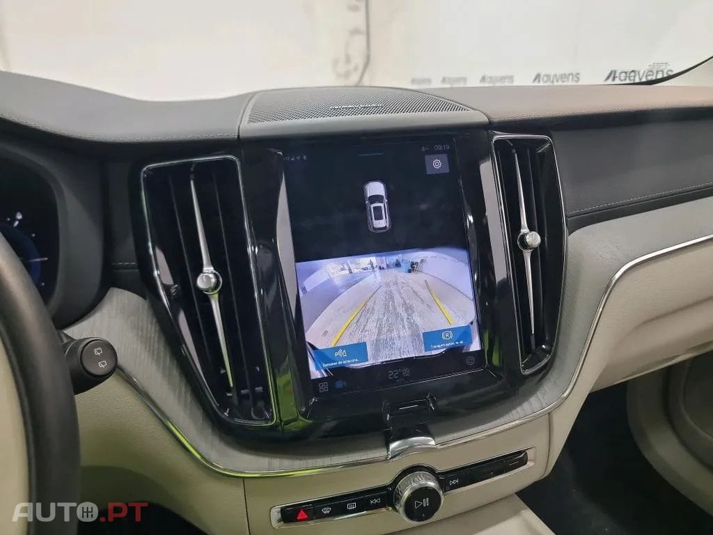 Volvo XC60 2.0 T6 PHEV Ultimate Dark AWD