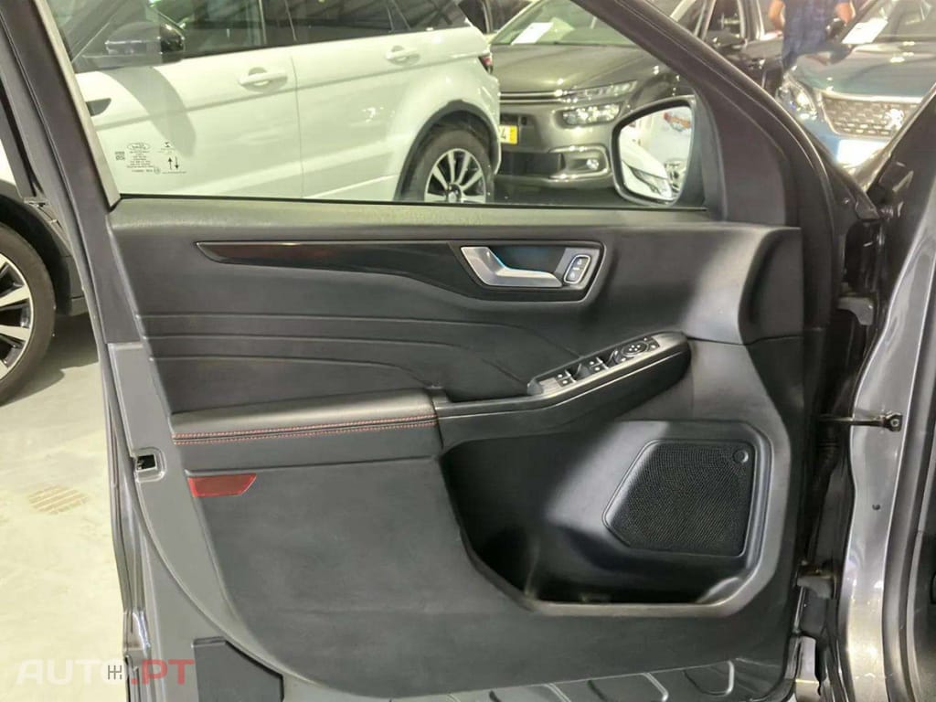 Ford Kuga 1.5 TDCi EcoBlue ST-Line