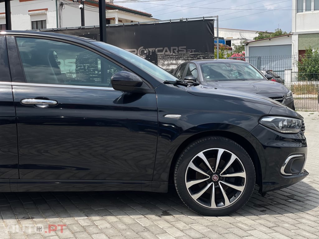 Fiat Tipo 1.3 M-Jet Lounge