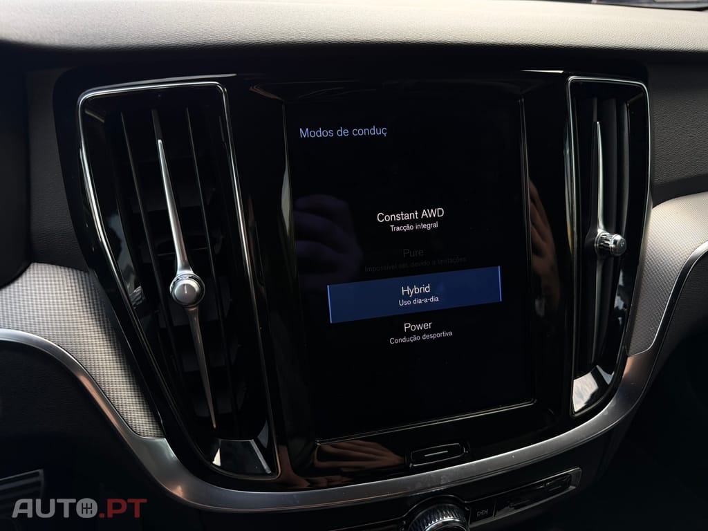 Volvo V60 2.0 T6 AWD TE R-Design