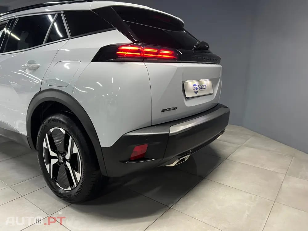 Peugeot 2008 1.2 PureTech Allure Pack EAT8