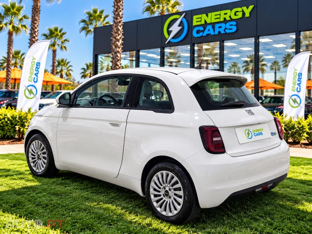 Fiat 500e Action