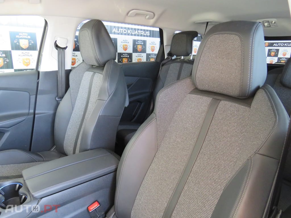 Peugeot 5008 1.5 BlueHDi Allure