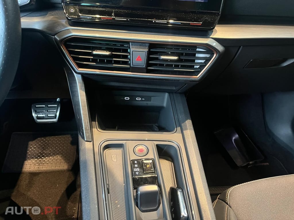 Cupra Leon 1.4 e-Hybrid VZ 245CV