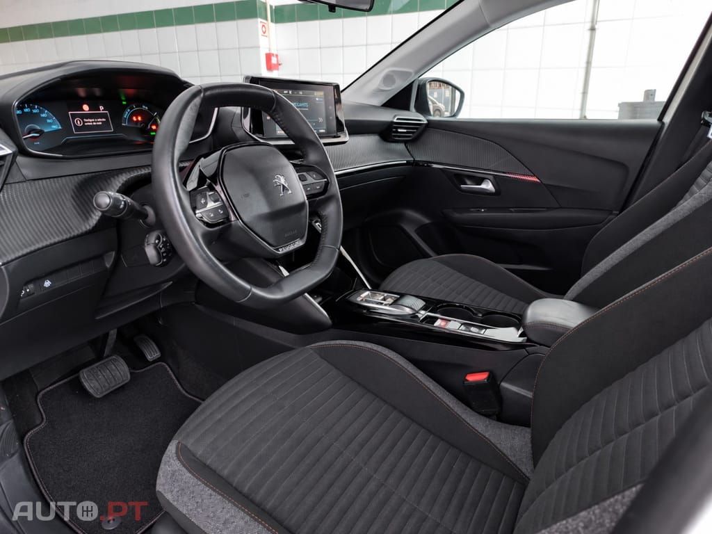 Peugeot E-208 50 kWh Active Pack