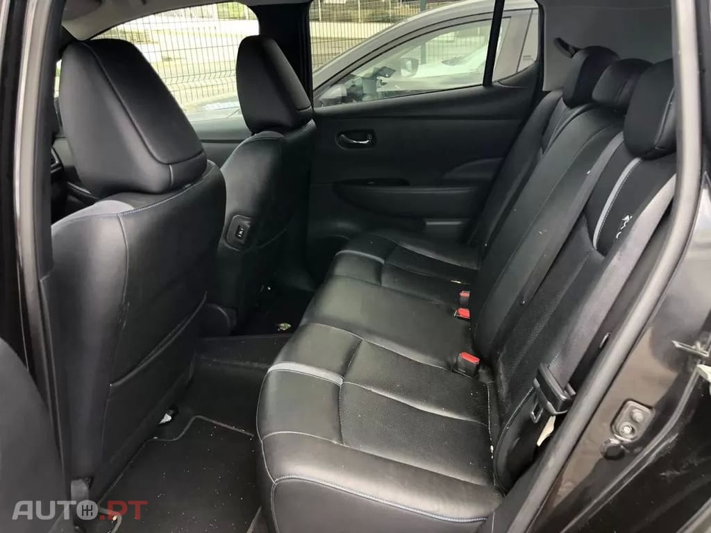 Nissan Leaf Tekna Two Tone+ProPilot Park