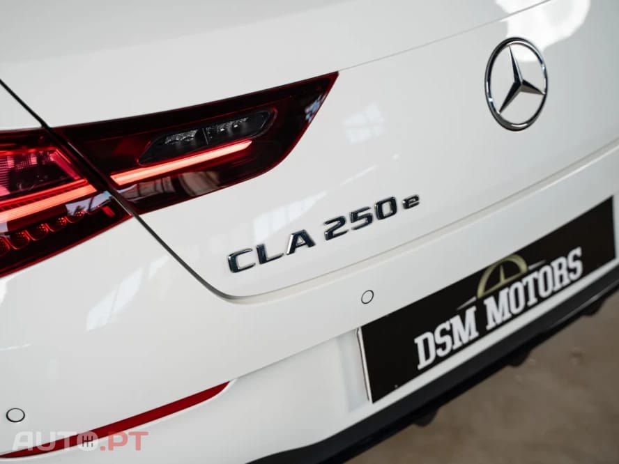 Mercedes-Benz CLA 250 e Shooting Brake AMG Line