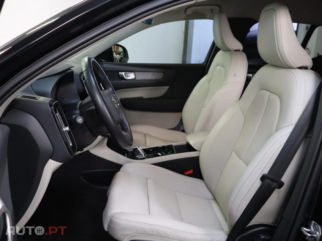 Volvo XC40 T5  Plug-in Hybrid Inscription