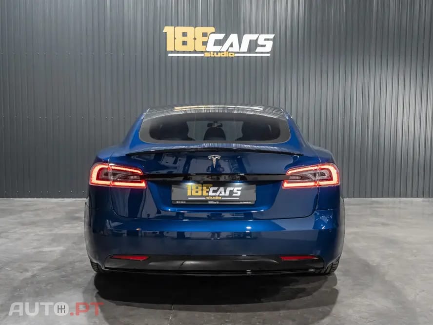 Tesla Model S 75