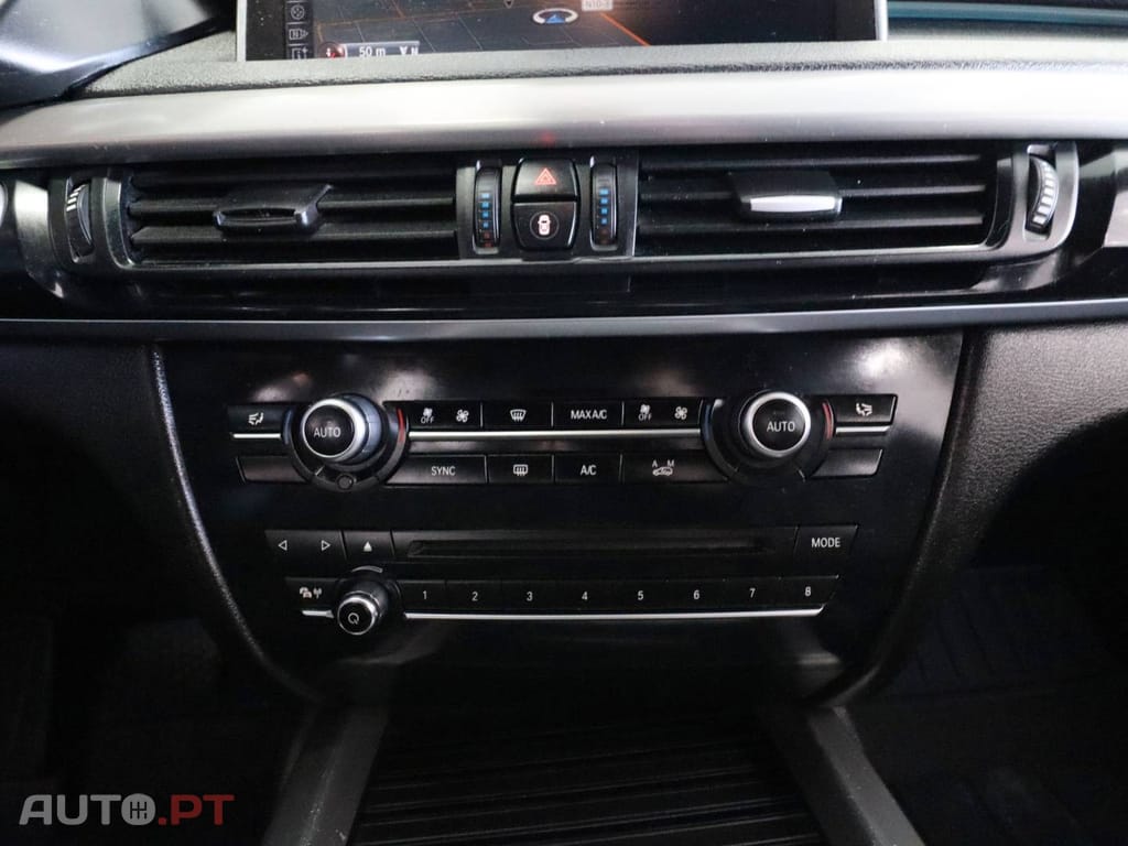 BMW X5 25 d sDrive Comfort 7L