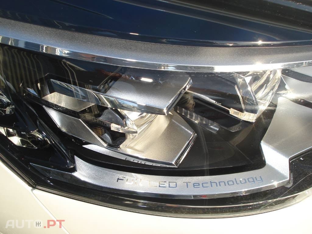 Peugeot 508 RXH 2.0 HDi Hybrid4 2-Tronic