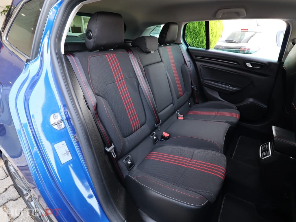 Renault Mégane Sport Tourer 1.5 Blue dCi R.S. Line