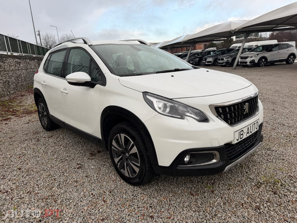 Peugeot 2008 1.2 PureTech Allure