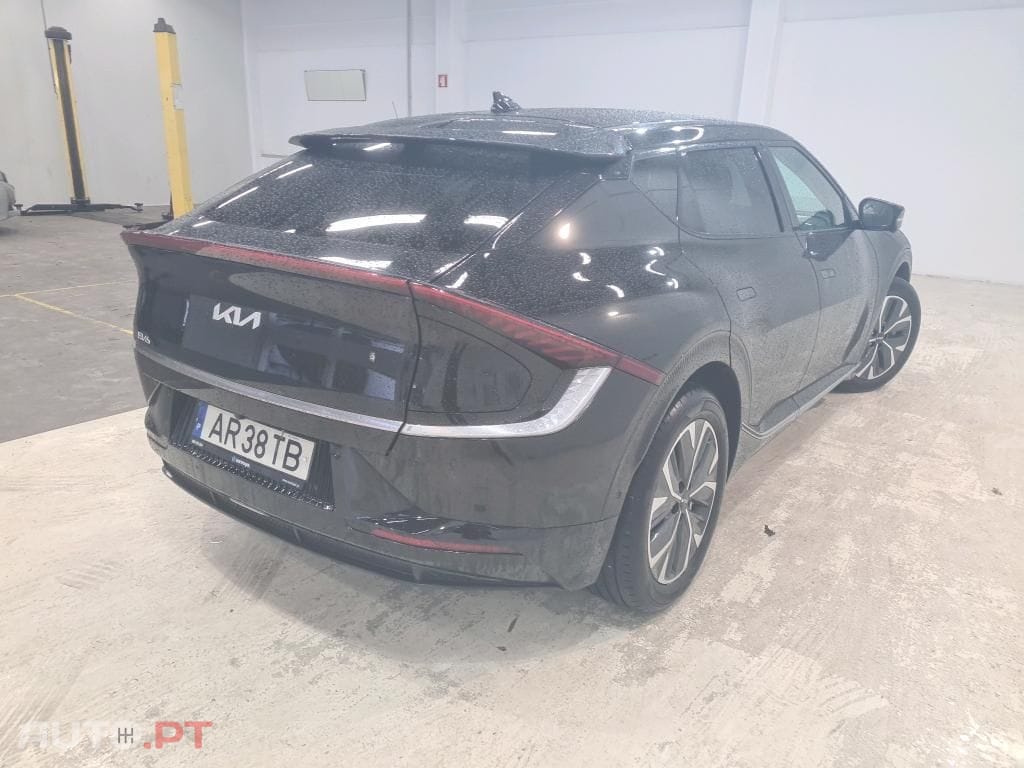 Kia EV6 77.4 kWh Earth